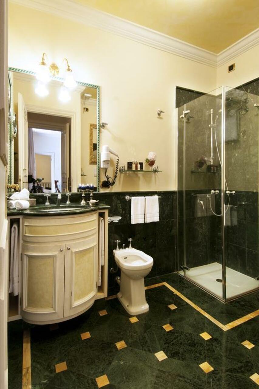 プティ パレ ホテル ドゥ シャルム ミラノ 部屋 写真
